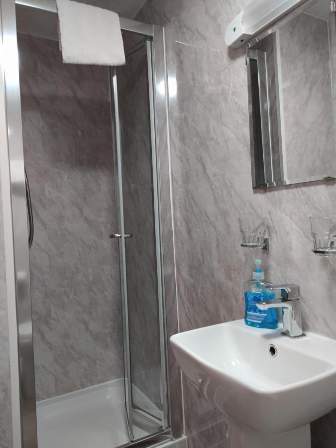 Frosty Towers Bed & Breakfast ลันดิดโน ภายนอก รูปภาพ