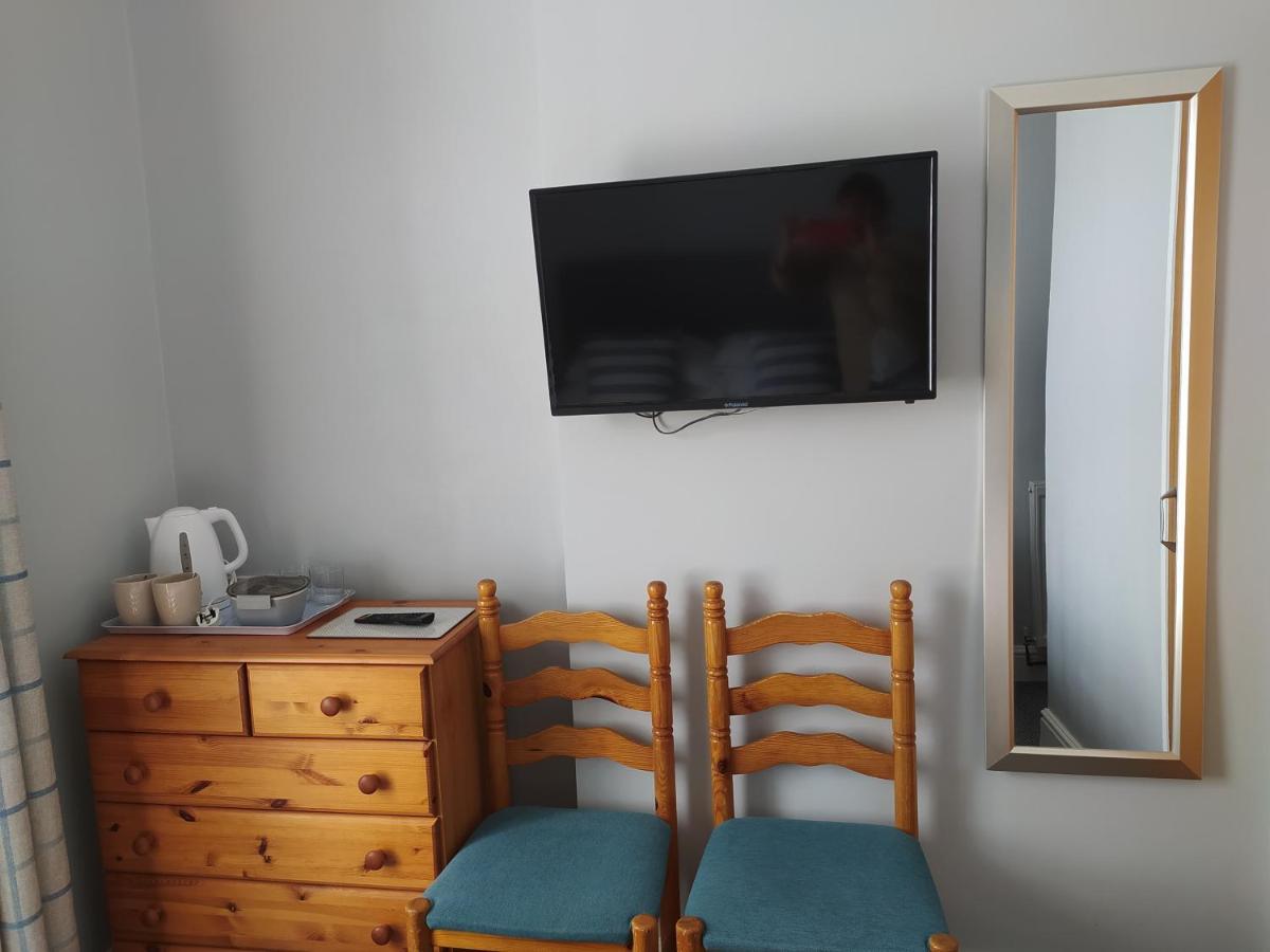 Frosty Towers Bed & Breakfast ลันดิดโน ภายนอก รูปภาพ