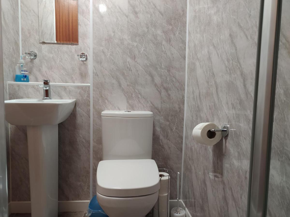 Frosty Towers Bed & Breakfast ลันดิดโน ภายนอก รูปภาพ