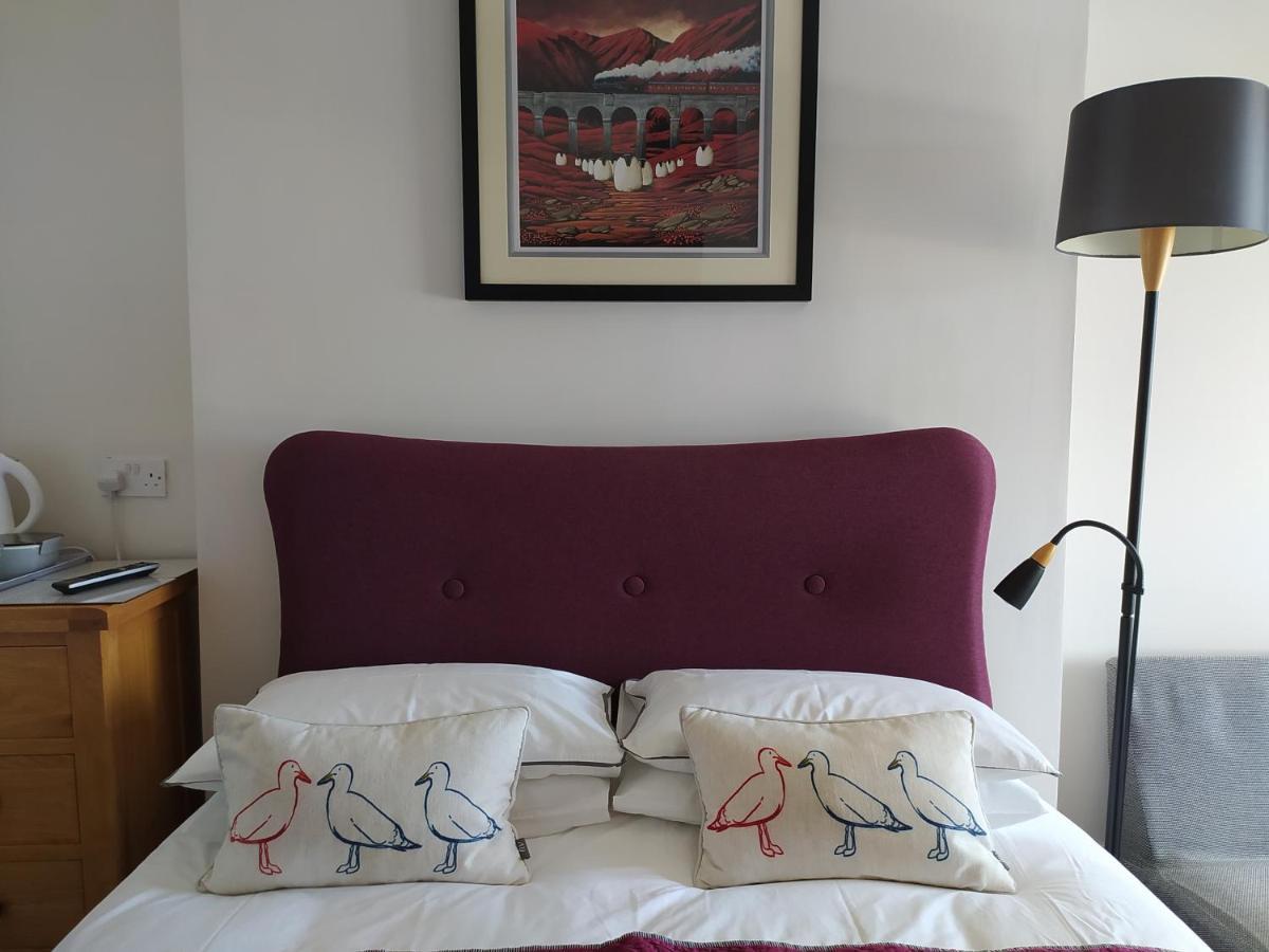 Frosty Towers Bed & Breakfast ลันดิดโน ภายนอก รูปภาพ