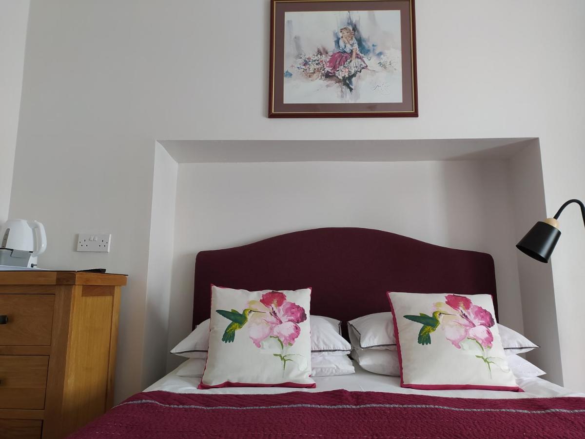 Frosty Towers Bed & Breakfast ลันดิดโน ภายนอก รูปภาพ
