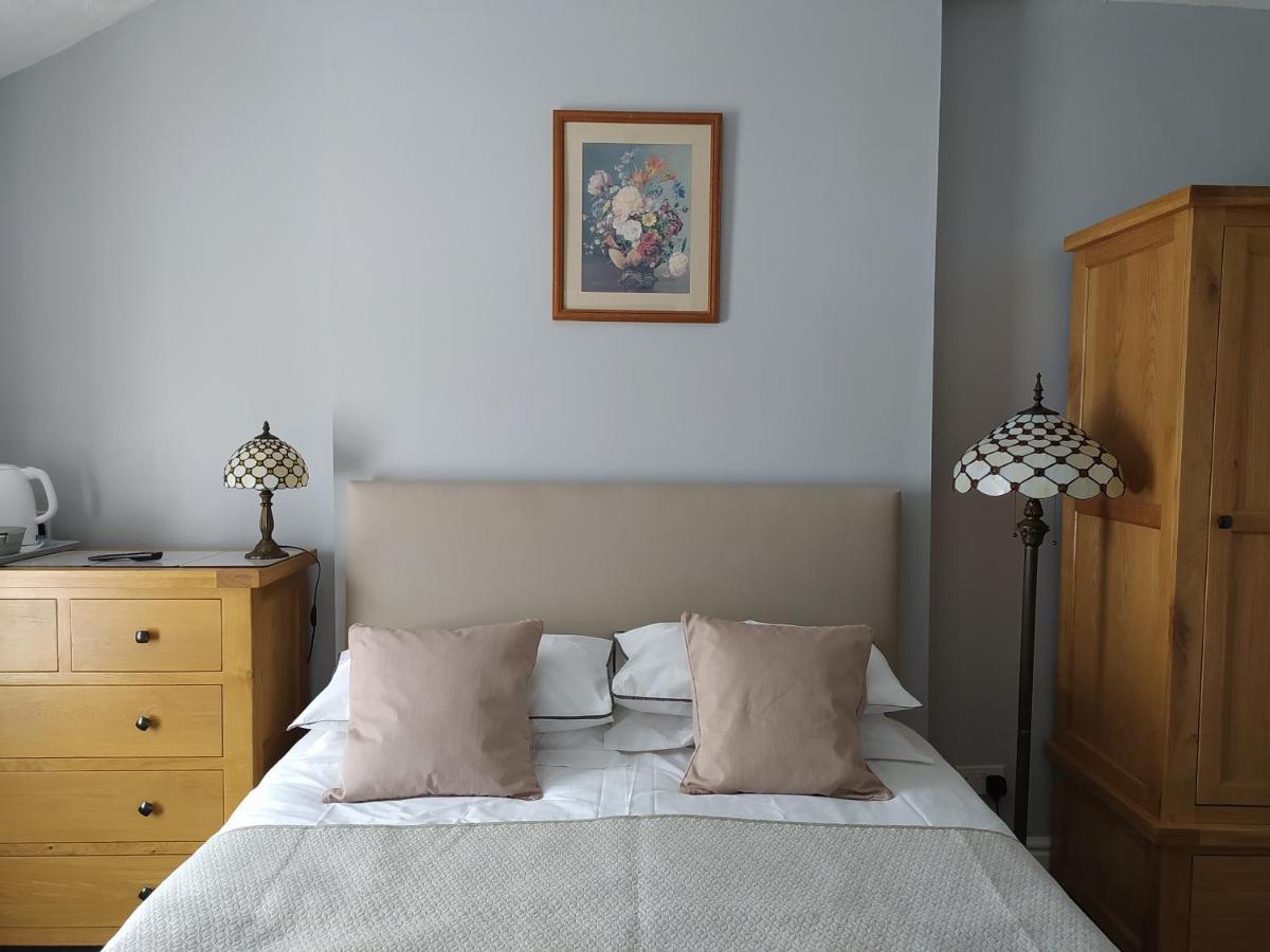 Frosty Towers Bed & Breakfast ลันดิดโน ภายนอก รูปภาพ