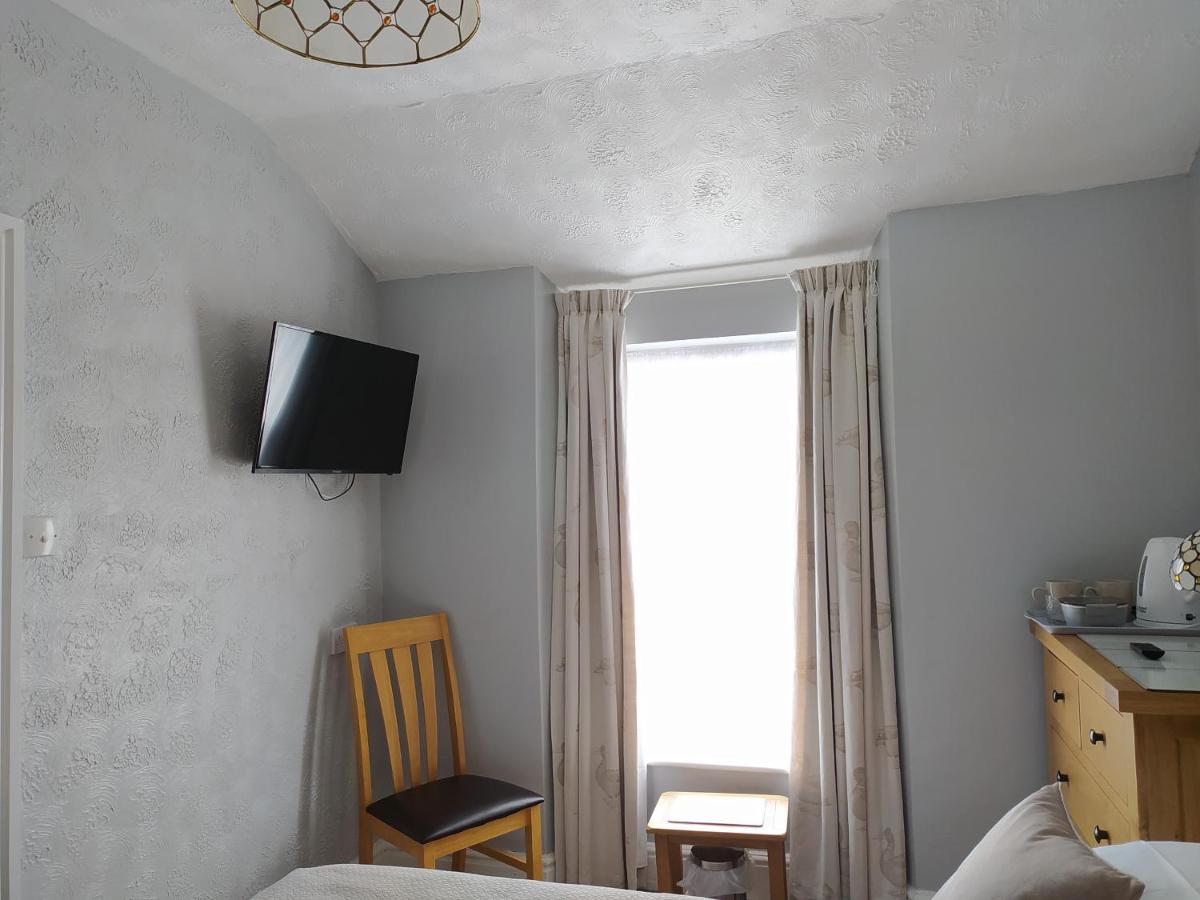 Frosty Towers Bed & Breakfast ลันดิดโน ภายนอก รูปภาพ