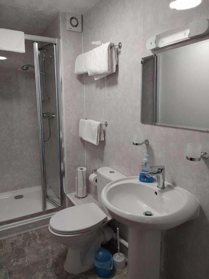 Frosty Towers Bed & Breakfast ลันดิดโน ภายนอก รูปภาพ